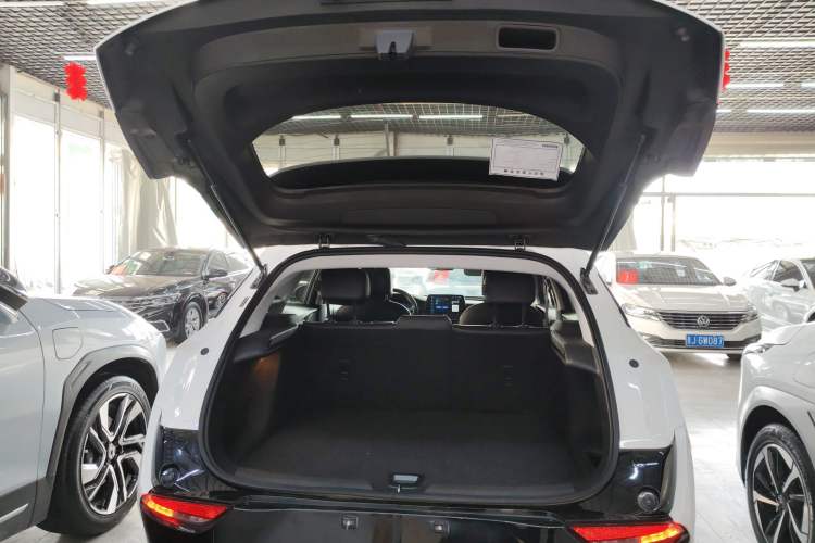 Used Buick Velite 6 2023 Revised Version 430 km Range – Commuter Edition
