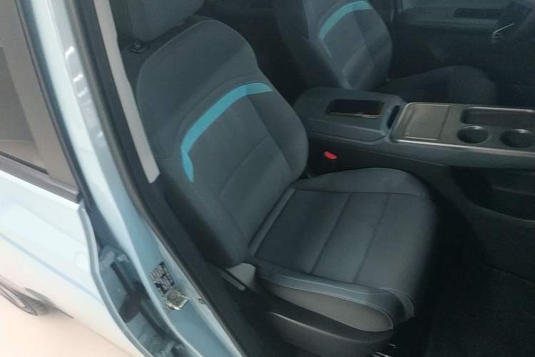 Used AION Y 2023 Younger
