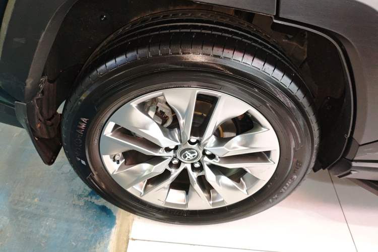 Used Toyota Wildlander 2022 2.0L CVT Two-Wheel Drive Luxury PLUS Edition