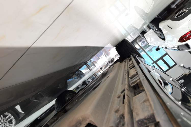 Used Land Rover Range Rover Velar 2022 250 PS Sparkling Heritage Edition
