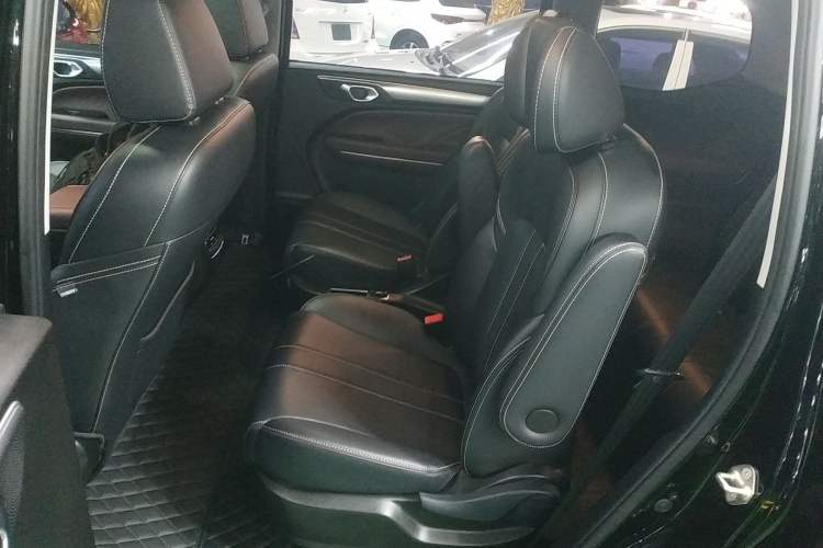 Used GAC Trumpchi M6 2023 PRO 270T DCT Luxury Edition
