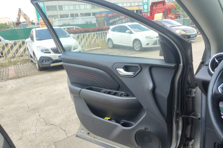 Used Soueast DX3 2018 1.5T CVT Luxury Model
