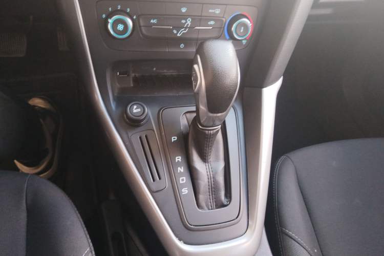 Used Ford Focus 2015 Hatchback 1.6L Automatic Comfort Model