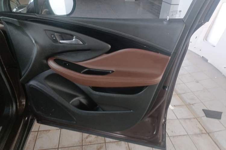 Used Buick Envision 2018 20T Two-Wheel Drive Luxury Model