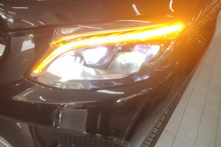 Used Mercedes-Benz GLE Coupe 2018 GLE 320 4MATIC Coupe SUV
