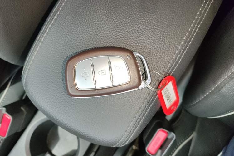 Used Hyundai ix25 2015 1.6L Automatic Two-Wheel Drive Smart GLS Trim
