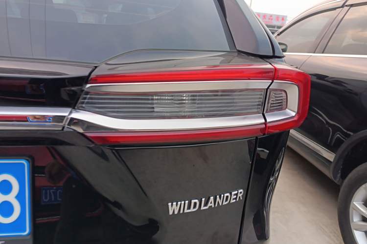 Used Toyota Wildlander 2023 2.0L CVT Two-Wheel Drive Luxury PLUS Edition
