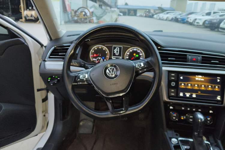 Used Volkswagen Lamando 2019 280TSI DSG Comfort Edition China VI standard
