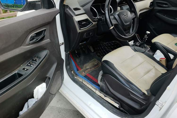 Used Wuling Hongguang 2019 1.5L S Standard Version China VI LAR