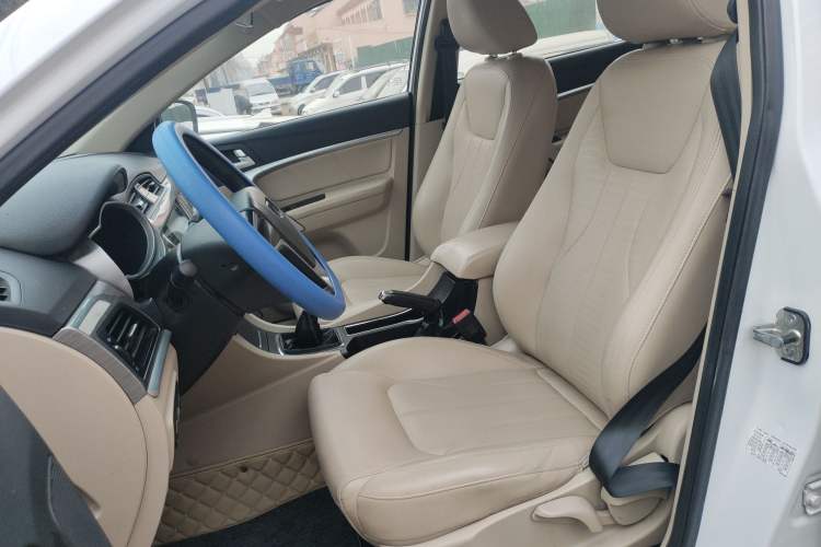 Used Geely Auto Emgrand 2017 Sedan Million Edition 1.5L Manual Luxury Model