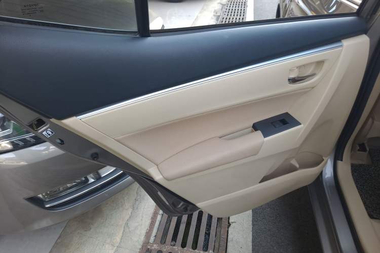 Used Toyota Corolla 2017 1.6L CVT GL
