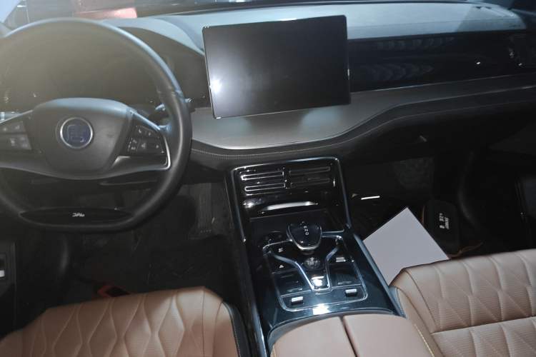 Used BYD Tang New Energy 2021 DM-i 112KM Prestige Model
