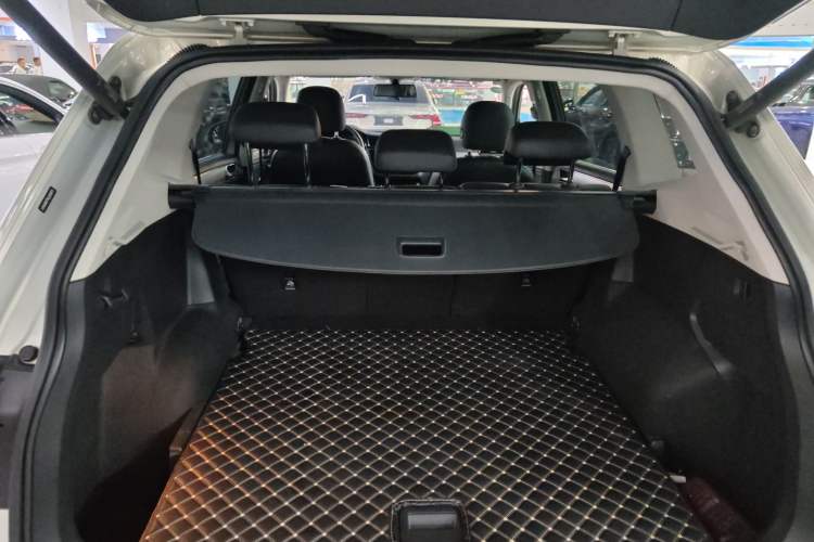 Used Volkswagen Tiguan L 2019 Updated Version 330TSI Automatic Two-Wheel Drive Panoramic Comfort Edition China VI Standard
