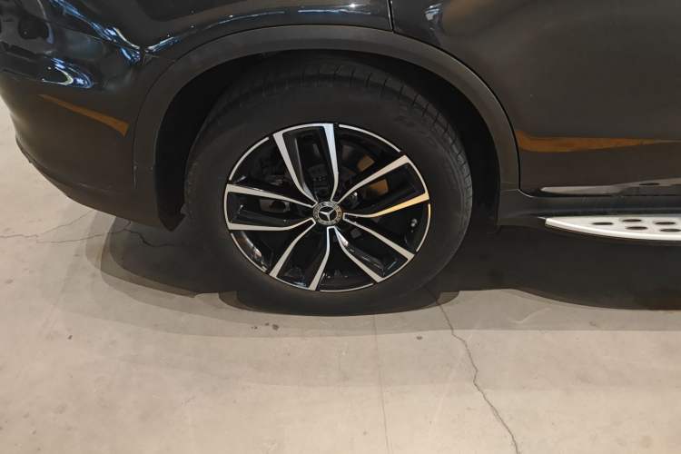 Used Mercedes-Benz GLC 2020 Facelift GLC 300 L 4MATIC Dynamic Edition
