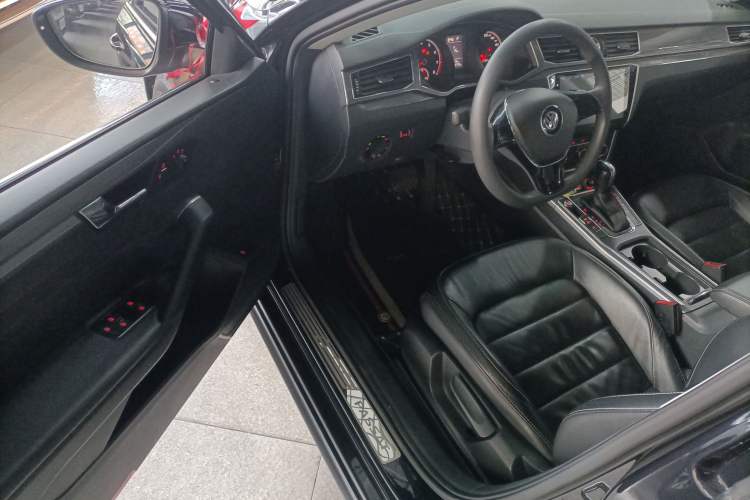 Used Volkswagen Passat 2016 1.8T Government Procurement Version (CEA Engine + 6AT)