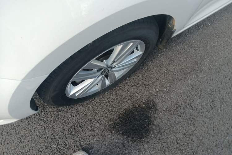 Used Volkswagen Santana 2015 Haval H6 1.6L Automatic Comfort Model
