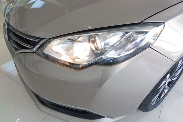 Used Roewe 360 2017 1.5L Automatic Luxury Edition
