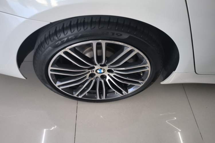 Used BMW 5 Series 2018 Restyled 530Li Leading Edition M Sport Package