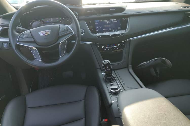 Used Cadillac XT5 2021 2.0T Two-Wheel Drive Luxury Version
