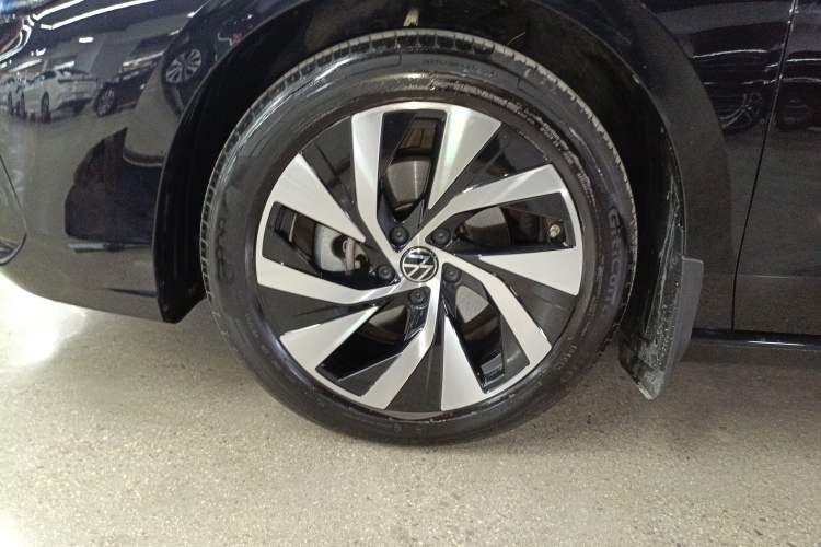 Used Volkswagen Passat 2025 Pro 380TSI Starry Dragon Edition
