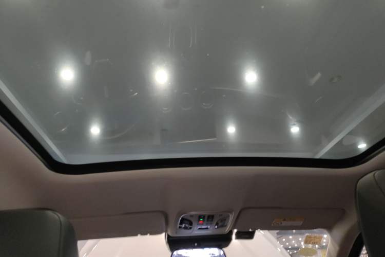 Used Wey VV5 2021 1.5T Two-Wheel Drive Smart Pioneer
