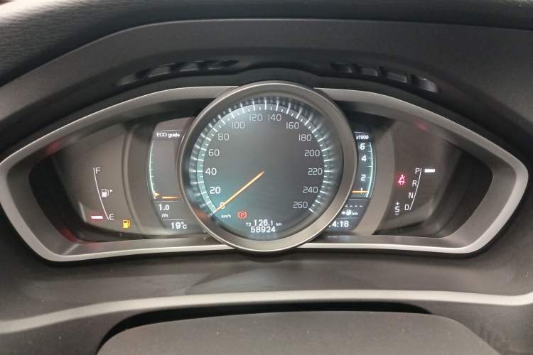 Used Volvo V40 2018 T4 Zhiya Edition