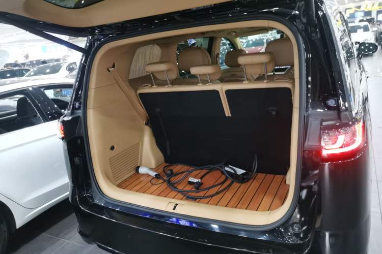 Used VOYAH Dream 2022 Low-Carbon Edition Dream+ Smart Enjoyment Package
