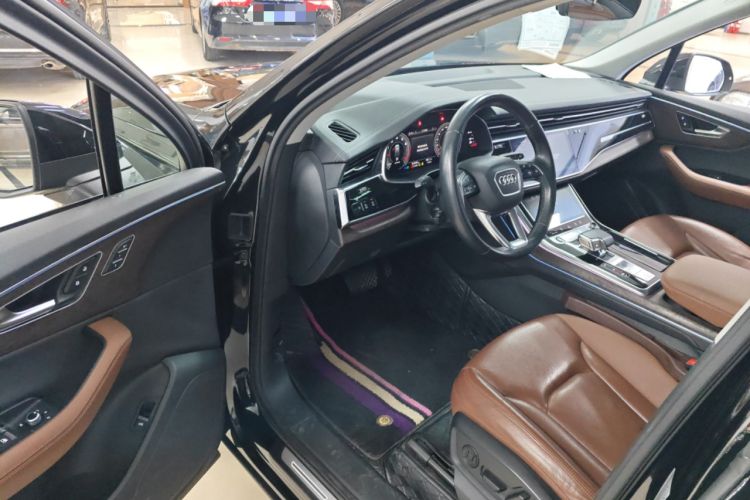 Used Audi Q7 2023 45 TFSI quattro S line Sport model