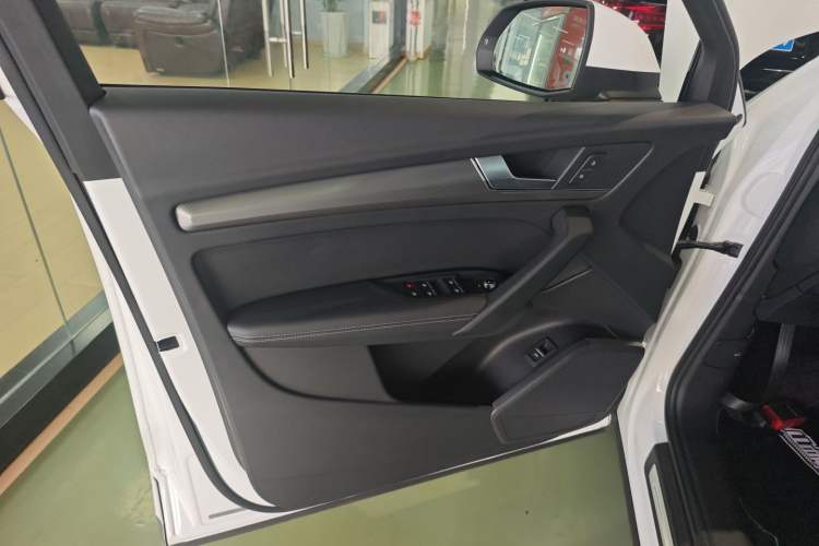 Used Audi Q5L 2022 40T Luxury Dynamic Model