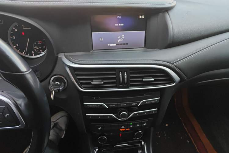 Used Infiniti QX30 2017 1.6T Two-Wheel Drive Fashion Edition