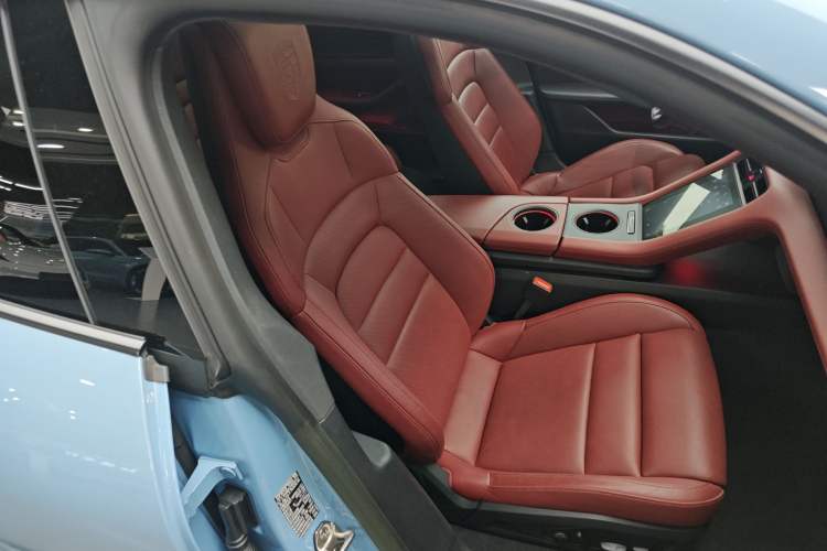 Used Porsche Taycan 2022-Year Updated Taycan
