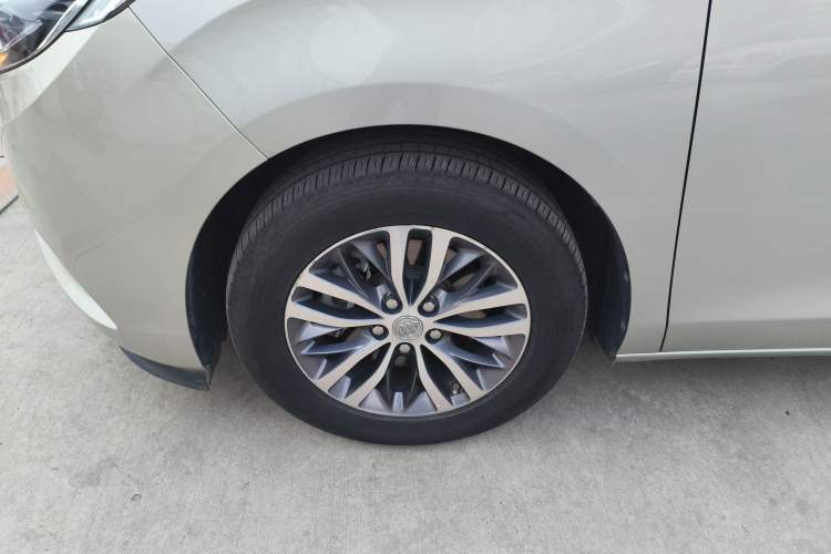 Used Buick GL8 2017 ES 28T Luxury Model China V Standard
