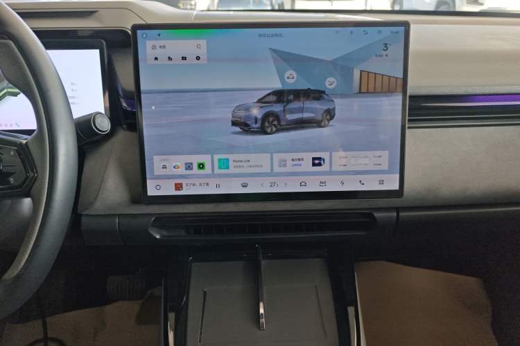 Used Lynk & Co 08 EM-P 2025 245km Ultra-Long Range Halo
