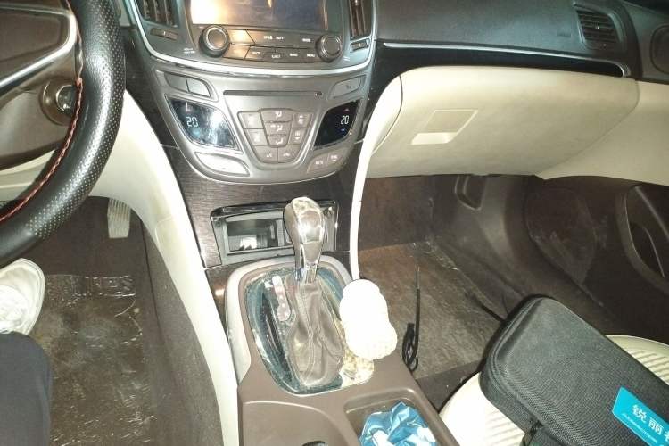 Used Buick Regal 2015 2.0L Leading Fashion Edition
