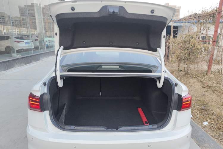 Used Volkswagen Bora 2021 1.5L Automatic Fashionable Smart Connectivity Version
