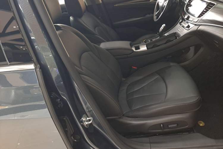 Used Buick LaCrosse 2022 652T Luxury Version
