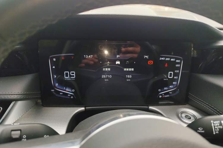 Used Hongqi H5 2024 1.5T DCT Smart Connect Flagship Edition
