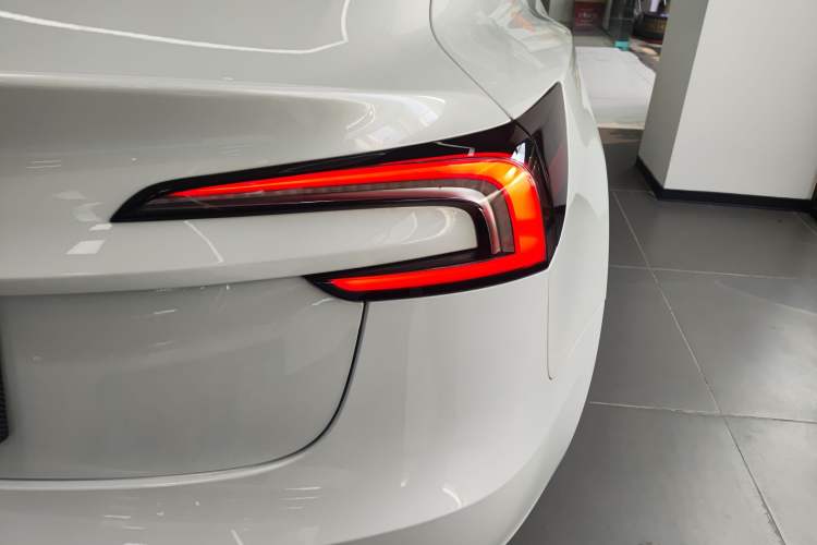 Used Tesla Model 3 2023 Rear-Wheel-Drive Version