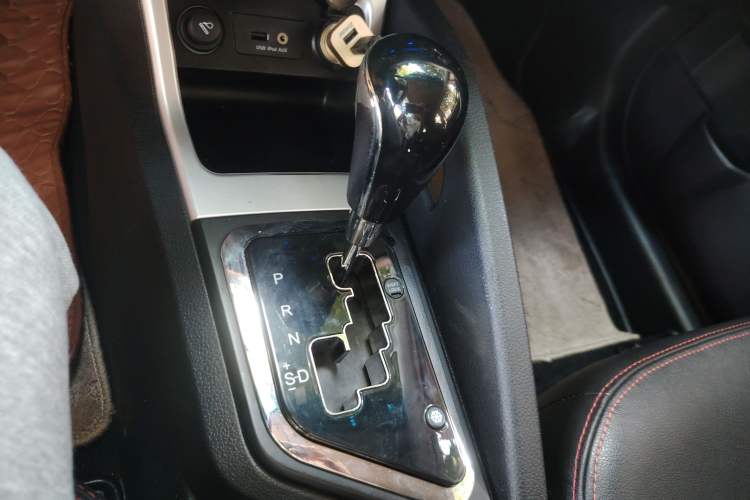 Used  Refine S3 2016 1.5L CVT Luxury Smart Version