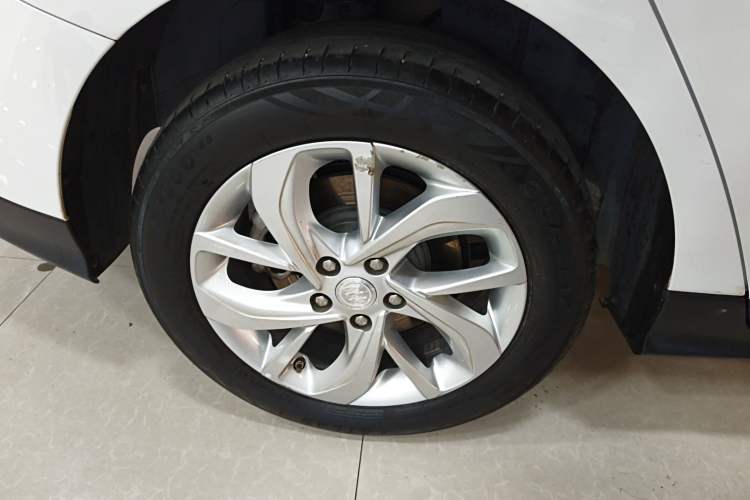 Used Buick Velite 6 2023 430km Range Commuter Version
