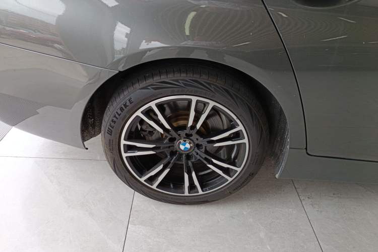 Used BMW 5 Series 2014 525Li Luxury Design Package
