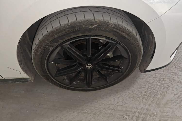 Used Changan UNI-V 2023 1.5T Prestige Model
