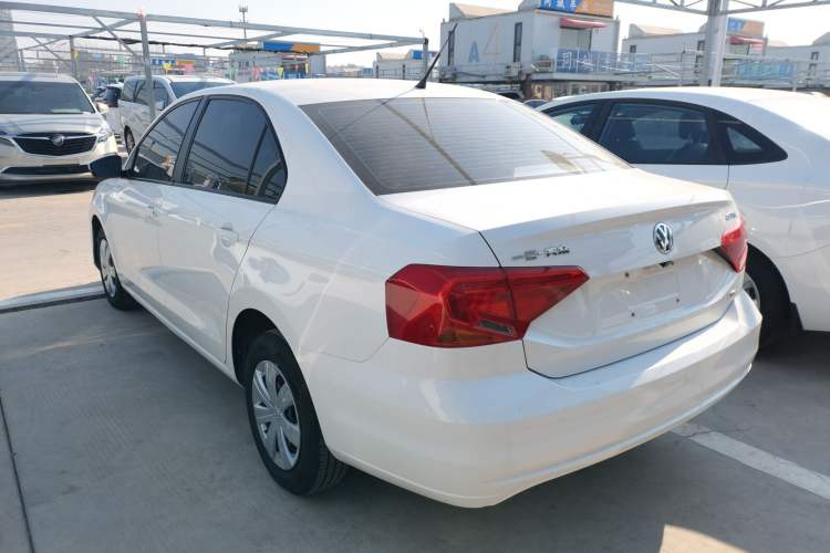 Used Volkswagen Jetta 2017 1.5L Automatic Fashion Model
