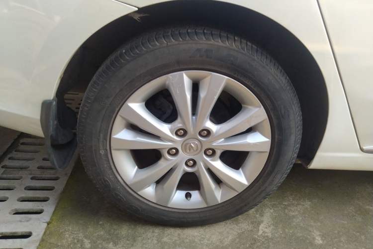 Used Changan Eado 2014 1.6L Manual Luxury Model
