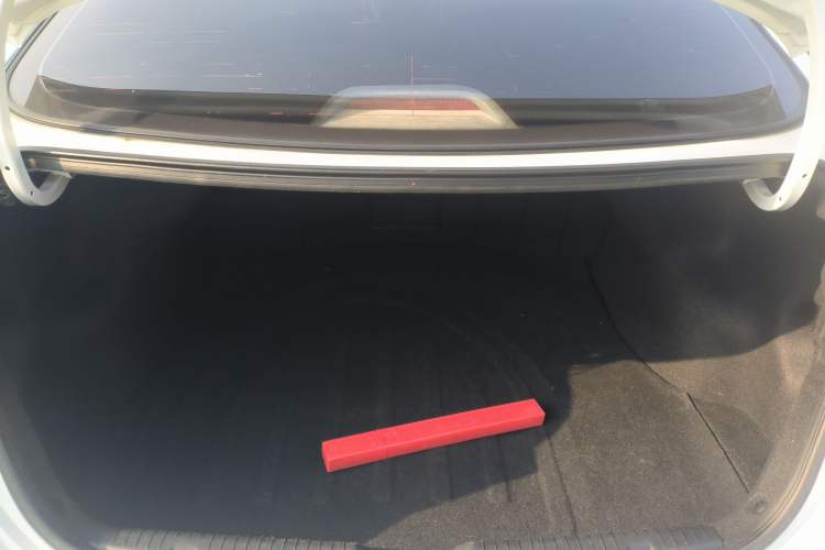 Used Hyundai Elantra 2015 1.6L Automatic Leading Model
