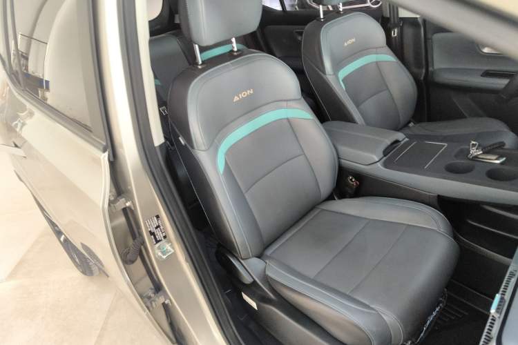 Used AION Y 2023 Plus 510 Smart Edition