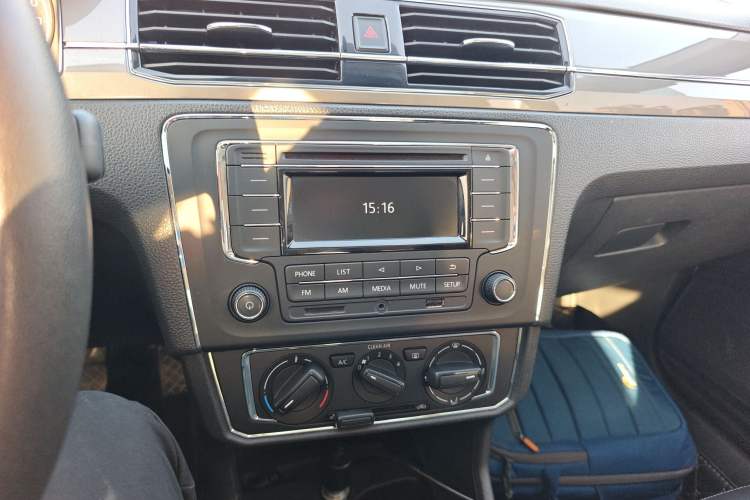 Used Volkswagen Santana 2019 1.5L Manual Comfort Version China VI