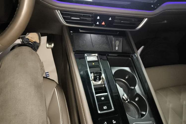 Used Volkswagen Viloran 2022 380TSI Prestige Edition
