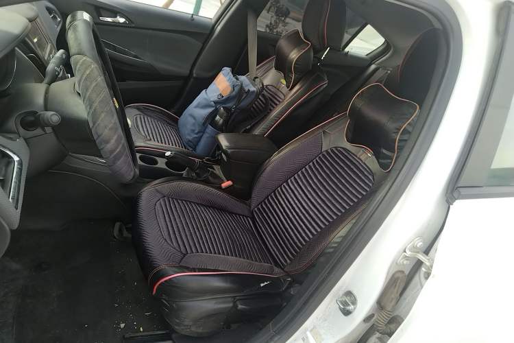 Used Chevrolet Cruze 2017 1.5L Manual Pioneer Edition