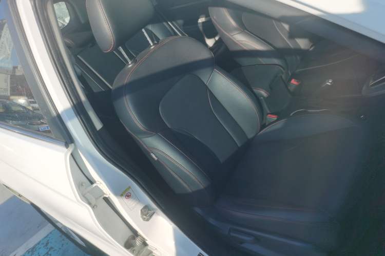 Used Haval M6 2017 1.5T Automatic Two-Wheel Drive Elite Model